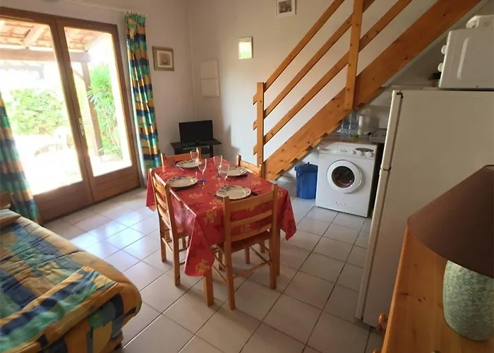 T2 Mezzanine Avec Piscine - 6 Pers. - Proche Commerces Et - Fr-1-81-152 Villa *